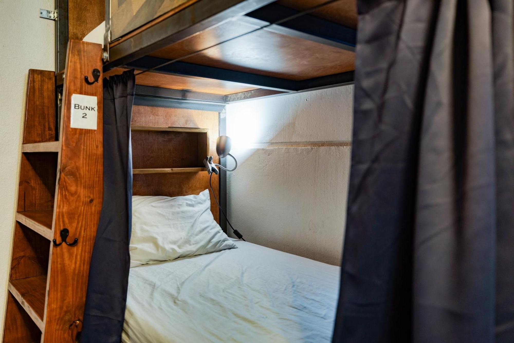 Firehouse Hostel (Adults Only) Austin Extérieur photo