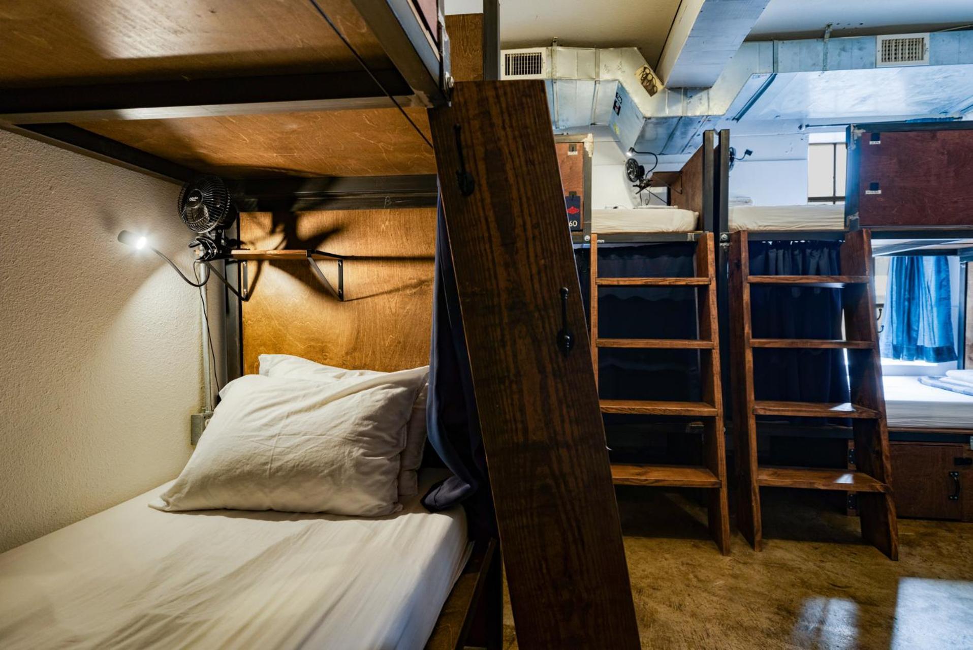 Firehouse Hostel (Adults Only) Austin Extérieur photo