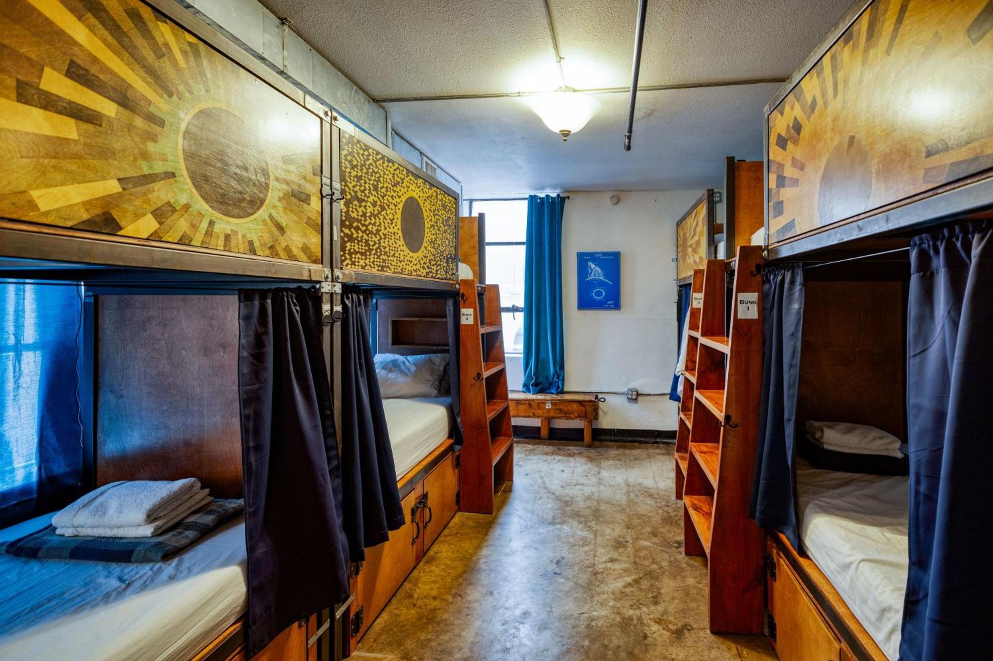 Firehouse Hostel (Adults Only) Austin Extérieur photo